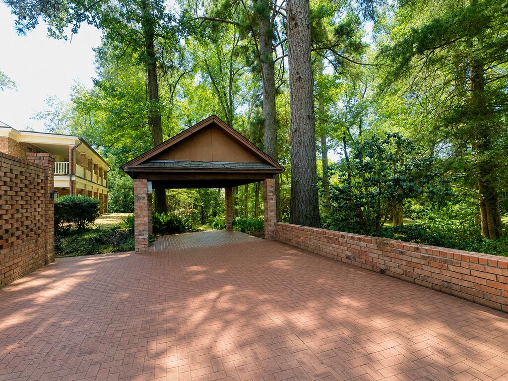 621 Malone Rd Property Photo 42