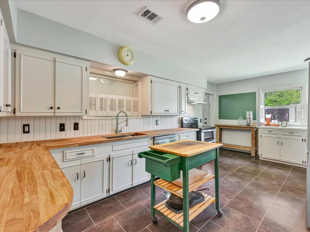 910 Reen Drive Property Photo 10