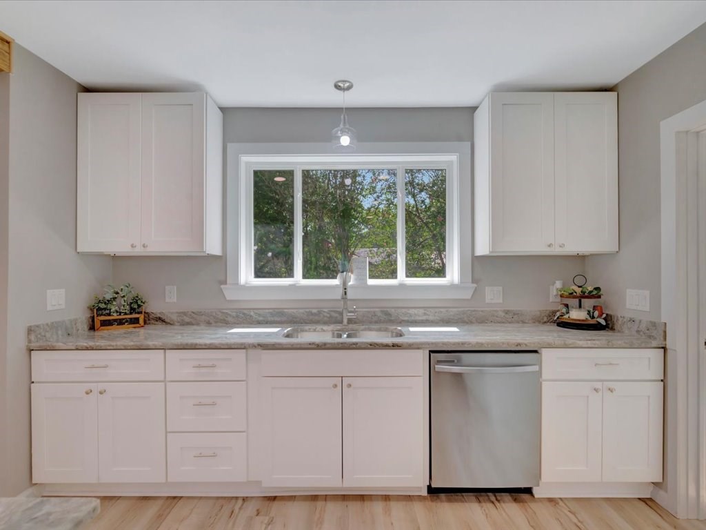 1116 Durst Property Photo 13