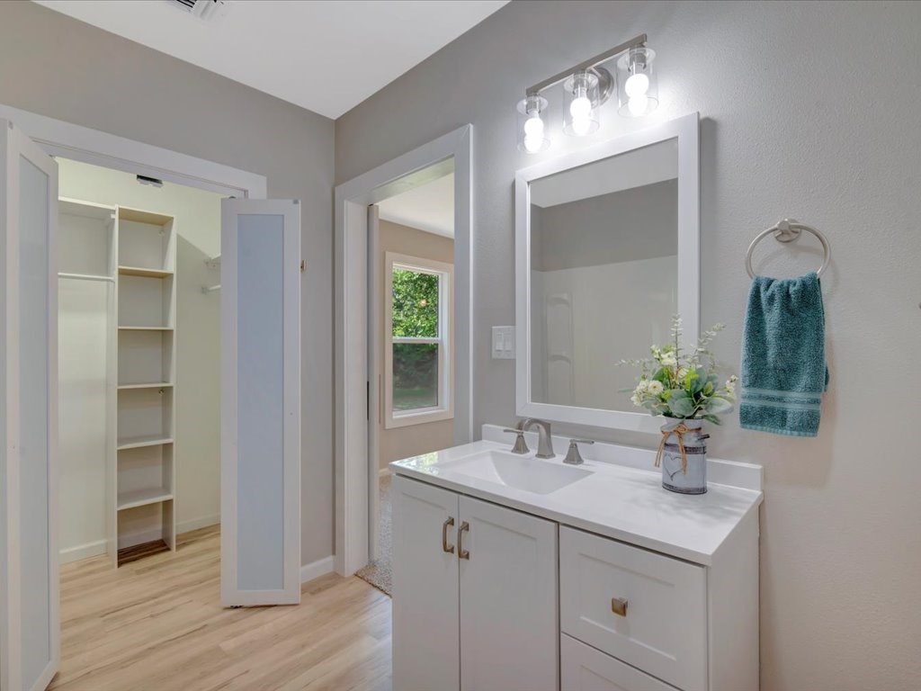 1116 Durst Property Photo 18