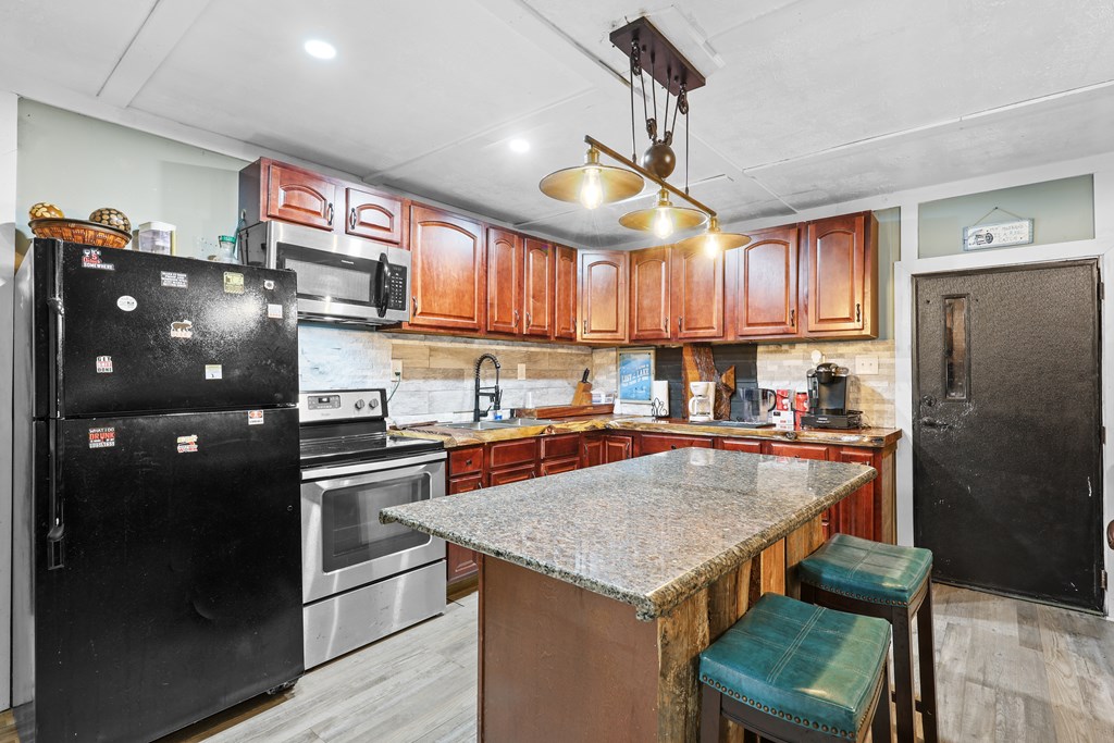 304 Beechwood Property Photo 4
