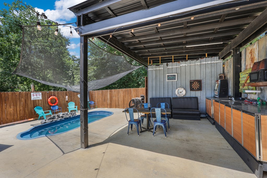 304 Beechwood Property Photo 14