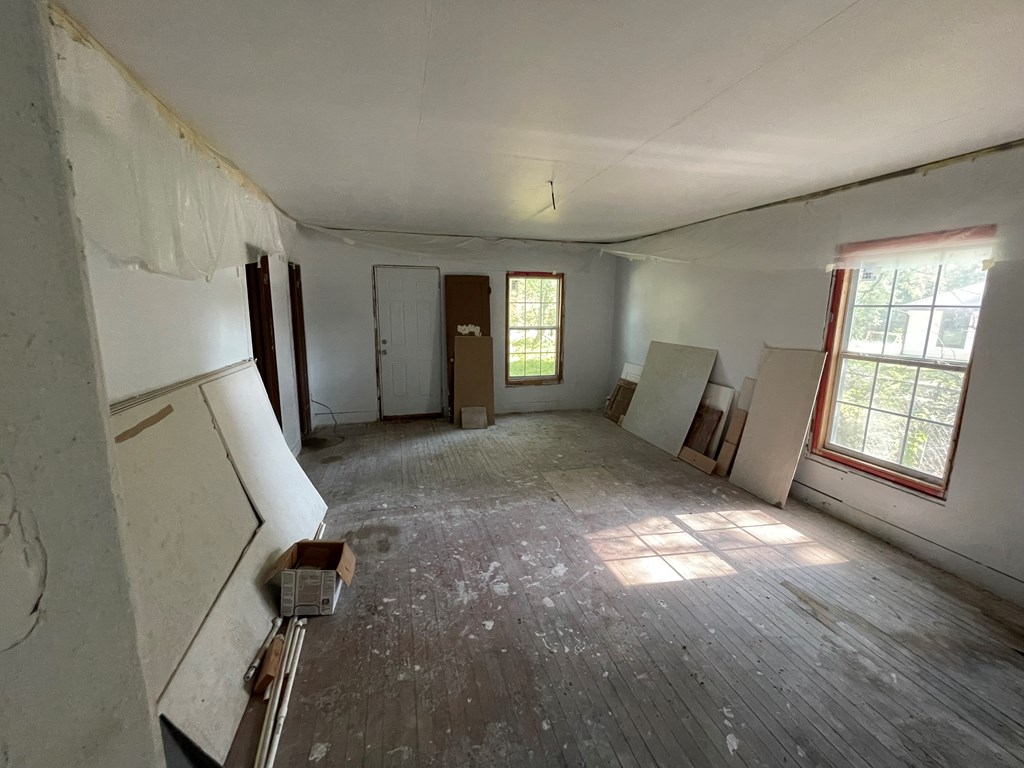 321 Humason Property Photo 14