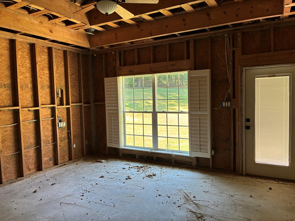 647 Cr 2131 Property Photo 13