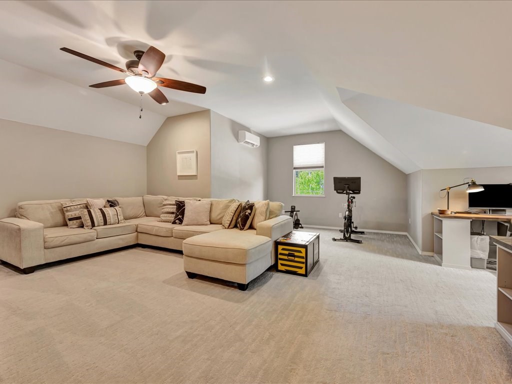 129 Westwood Loop Property Photo 22