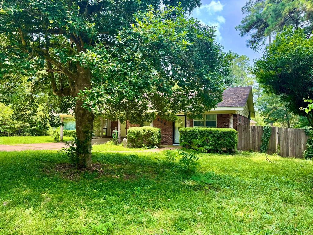 803 Pear Street Property Photo 1