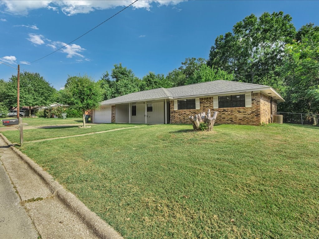 426 Willow Oak Property Photo 2
