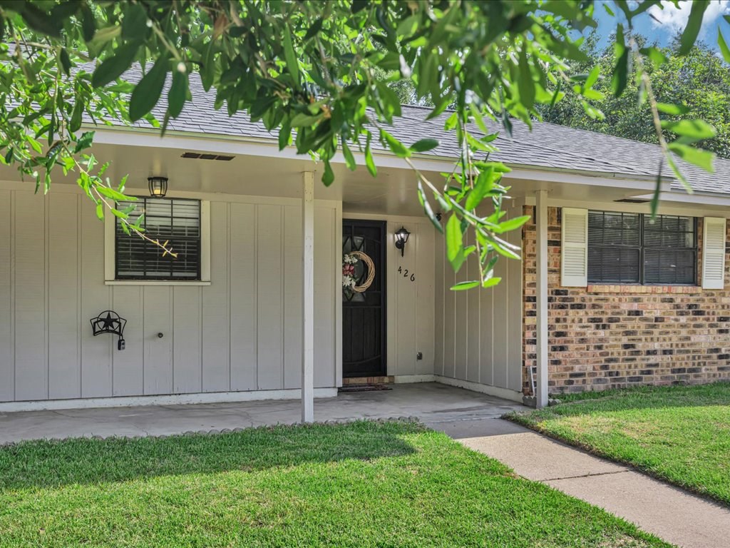 426 Willow Oak Property Photo 5