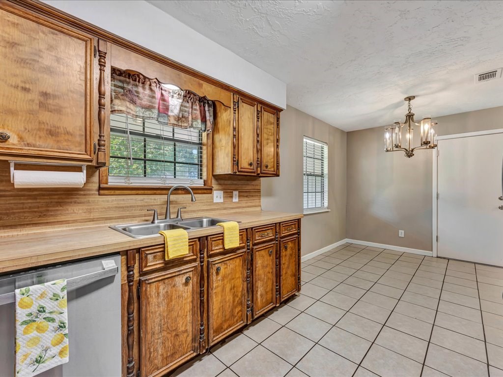426 Willow Oak Property Photo 13