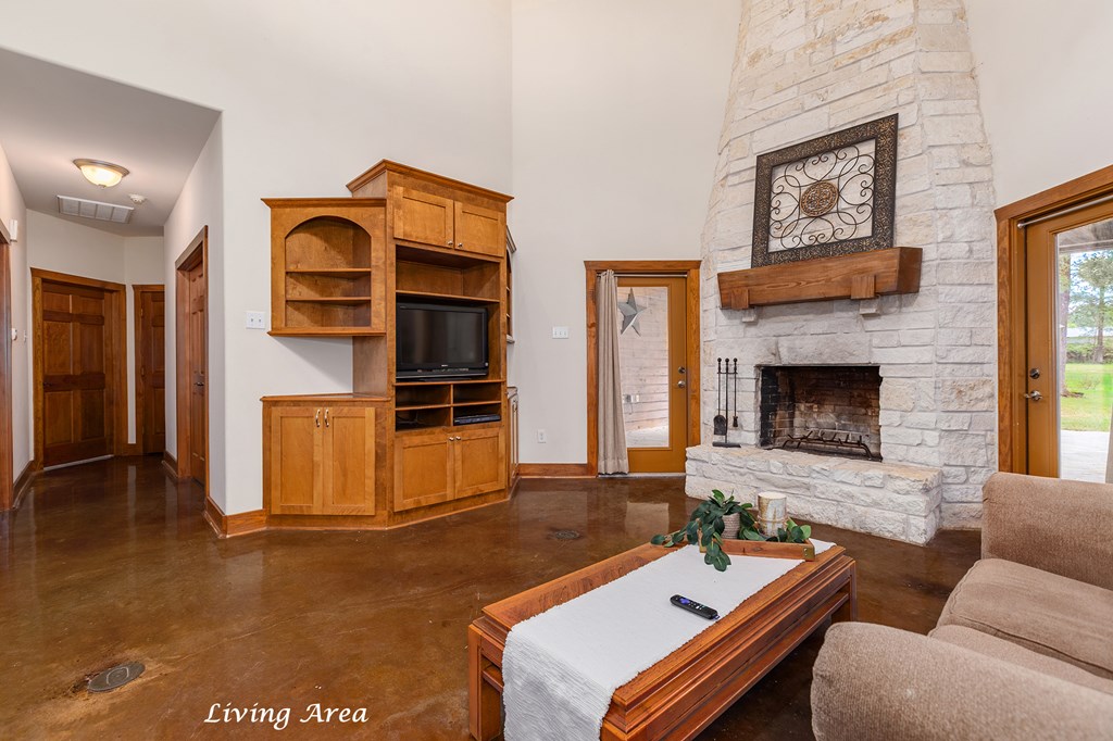 801 Caspers Cove Property Photo 7
