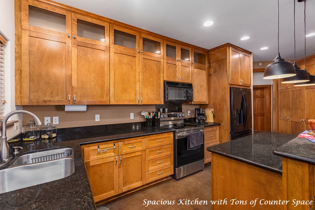 801 Caspers Cove Property Photo 13