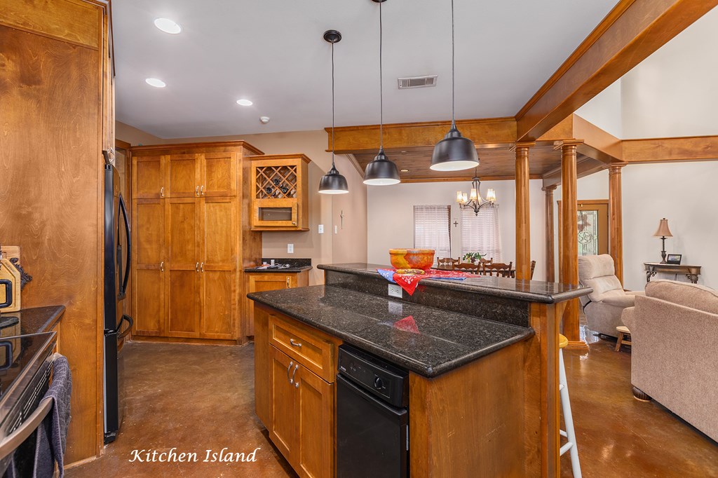 801 Caspers Cove Property Photo 14