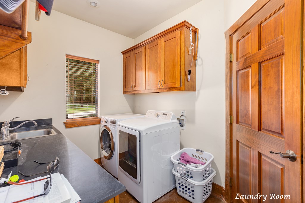 801 Caspers Cove Property Photo 32