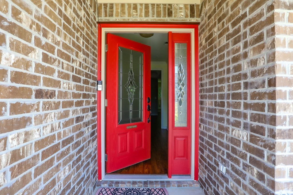 310 Saddle Brook Property Photo 5