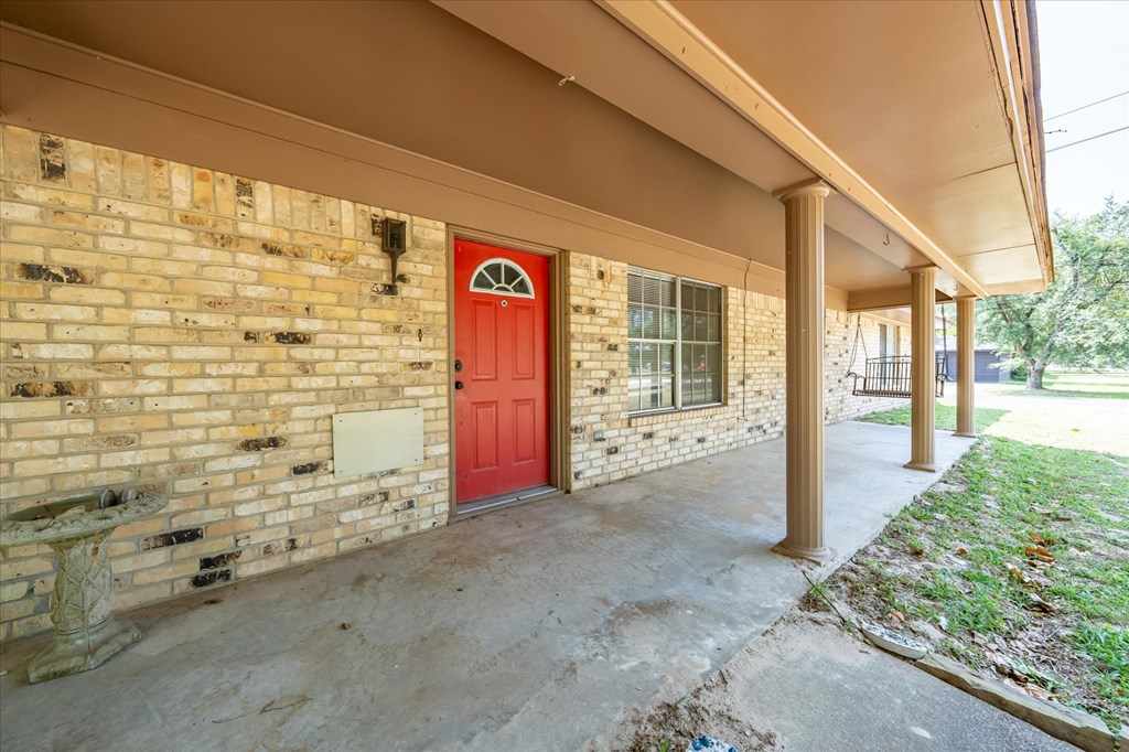 200 Gambrell Property Photo 2