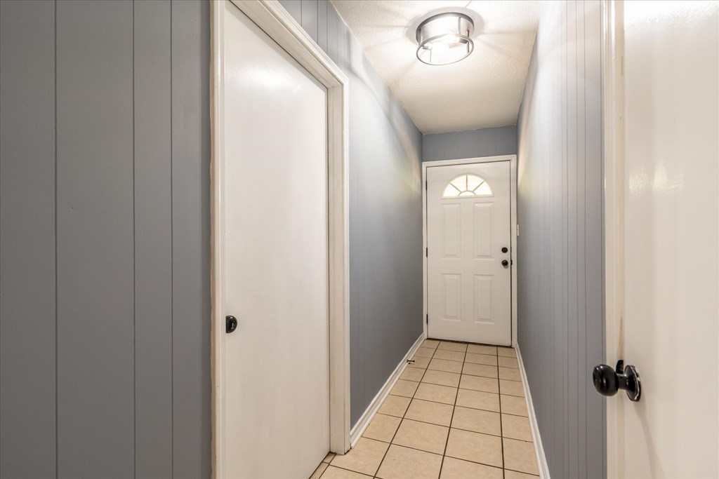 200 Gambrell Property Photo 3