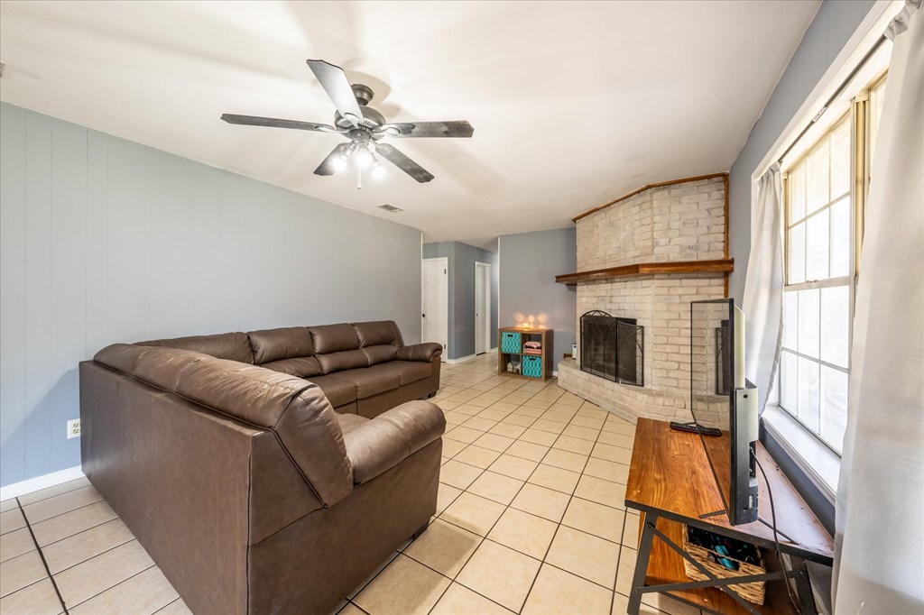 200 Gambrell Property Photo 5