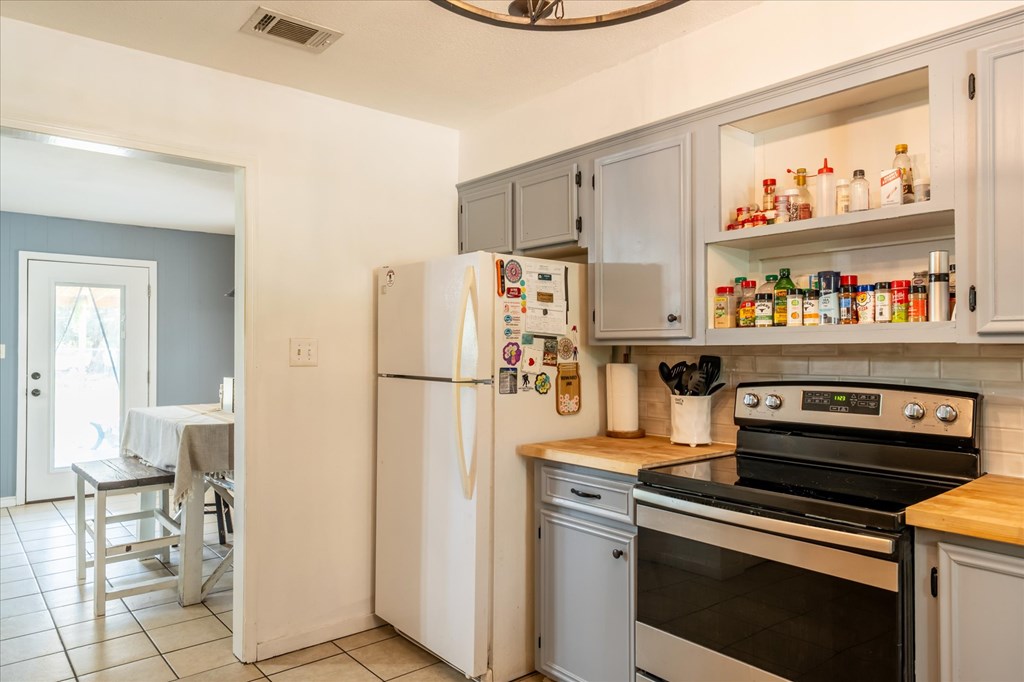 200 Gambrell Property Photo 10