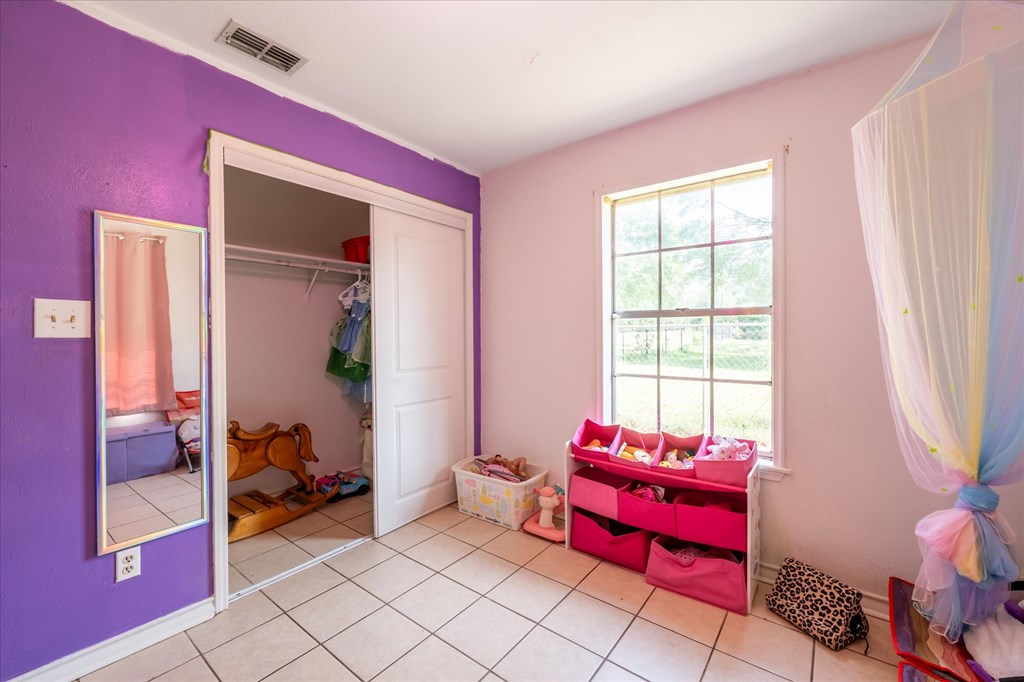 200 Gambrell Property Photo 15