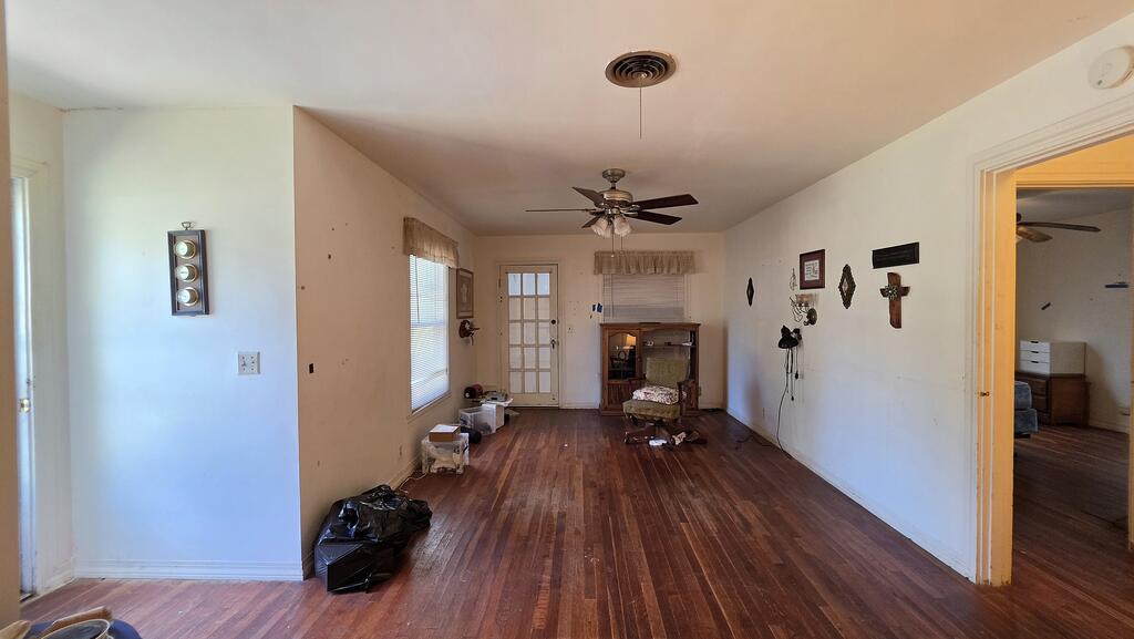 192 Austin Street Property Photo 2