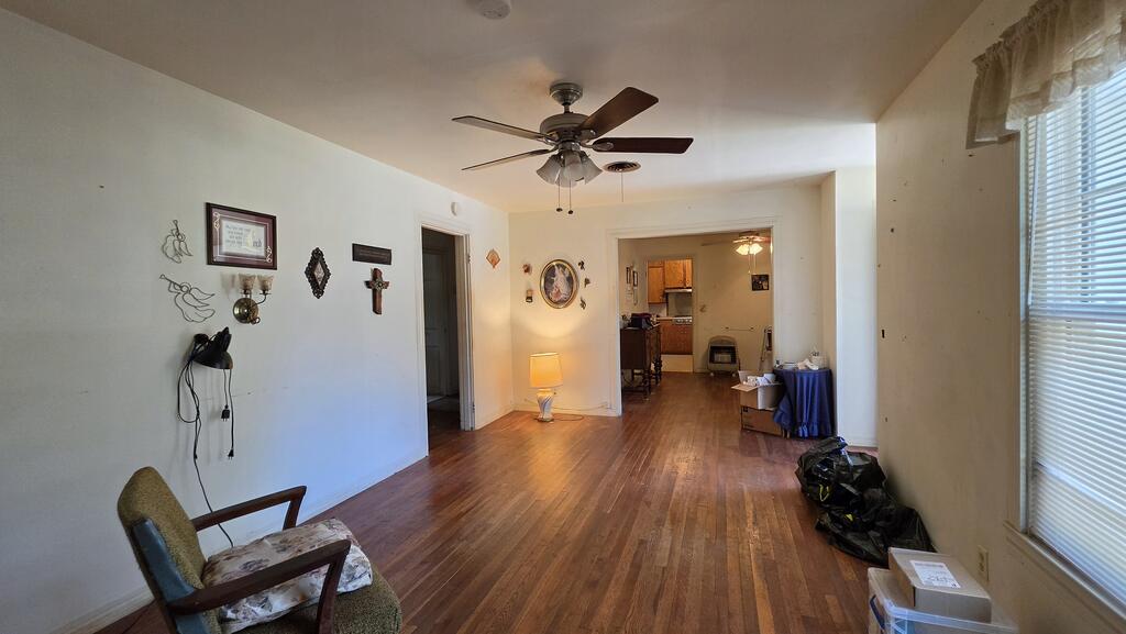 192 Austin Street Property Photo 4