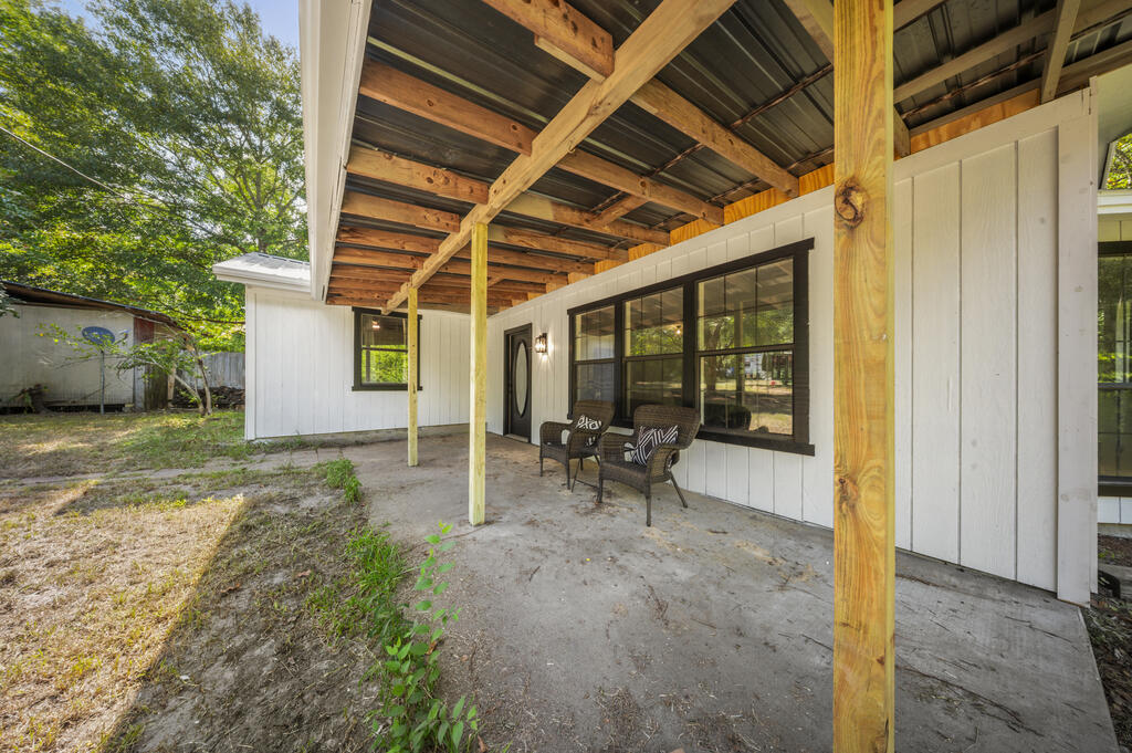 130 Hilltop Loop Property Photo 2