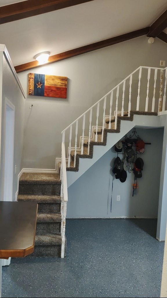 386 Lakeview Drive Property Photo 30