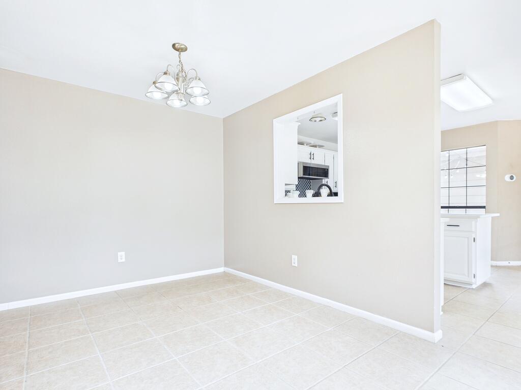 905 Augusta Drive Property Photo 16