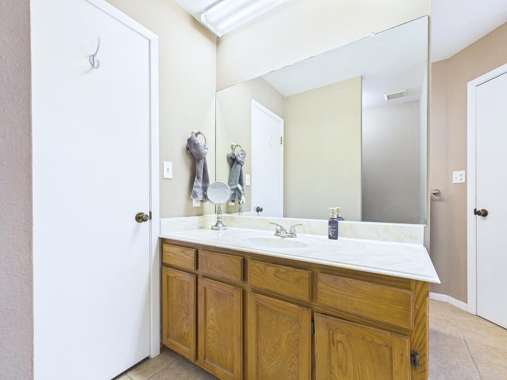 905 Augusta Drive Property Photo 32