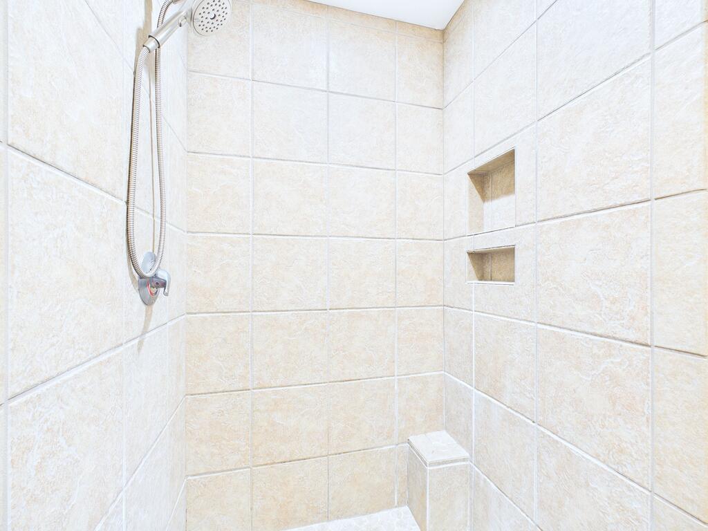 905 Augusta Drive Property Photo 35