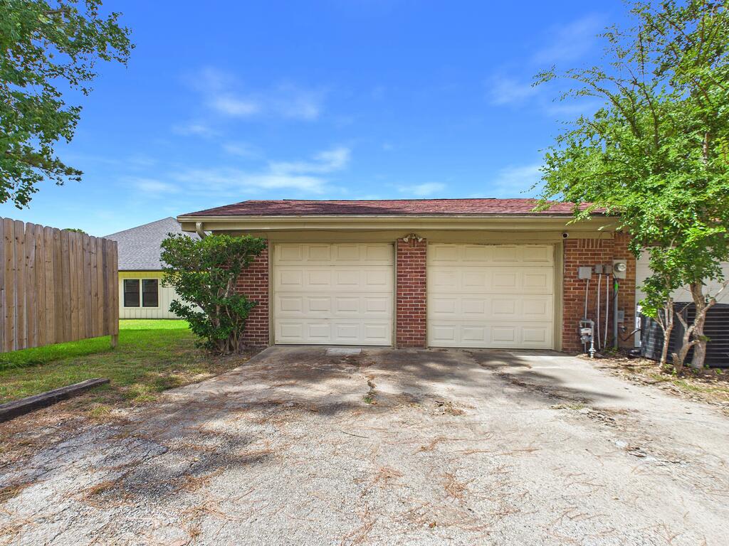 905 Augusta Drive Property Photo 52