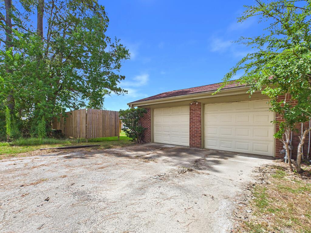 905 Augusta Drive Property Photo 53
