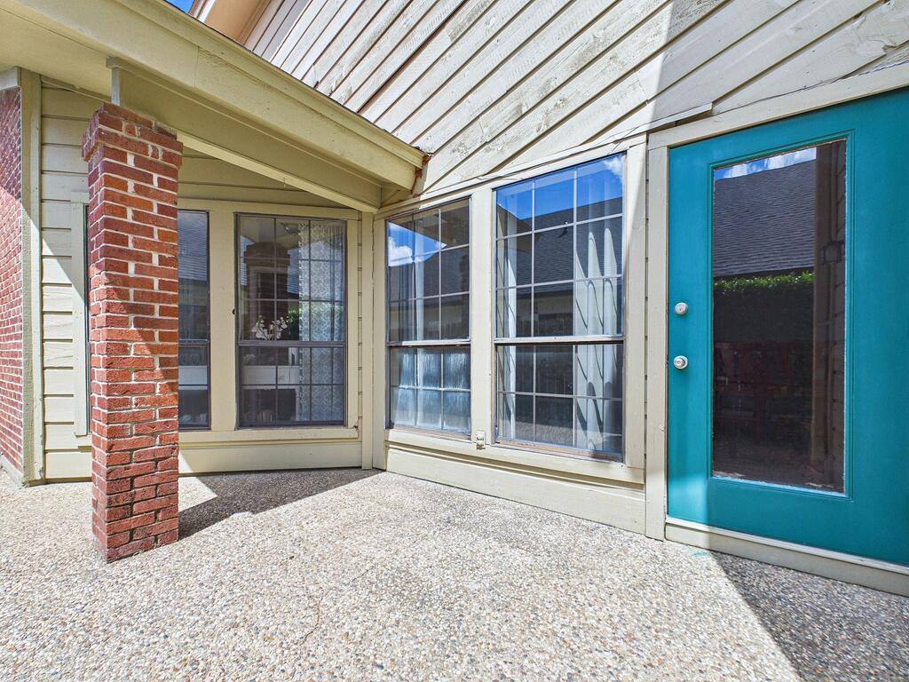 905 Augusta Drive Property Photo 59