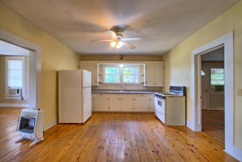 150 Hamilton St Property Photo 17