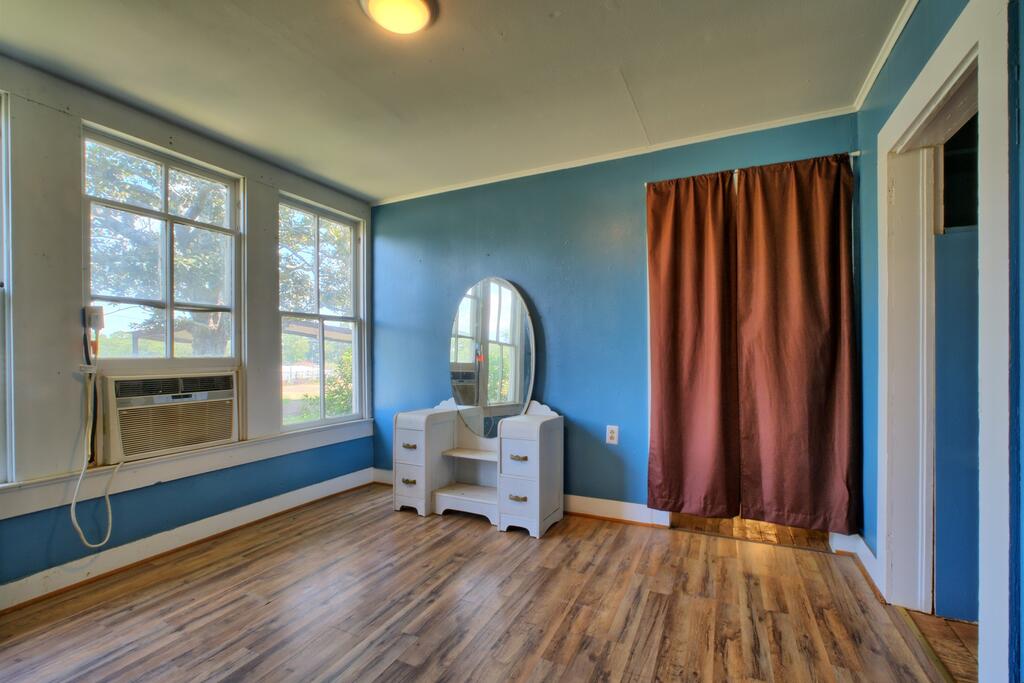 150 Hamilton St Property Photo 23