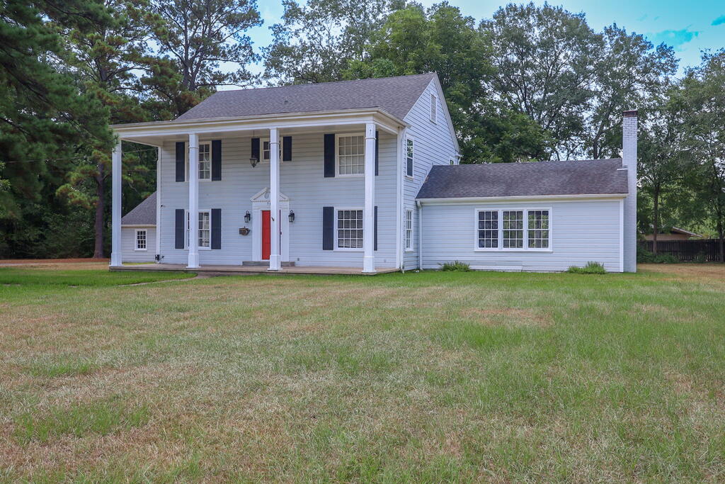 715 Pine Tree Lane Property Photo 7