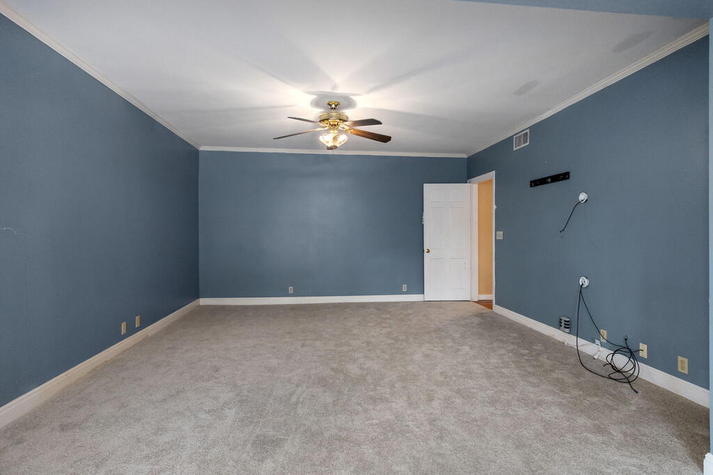 715 Pine Tree Lane Property Photo 21