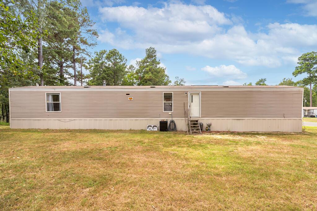 3300 Lotus Lane Property Photo 1