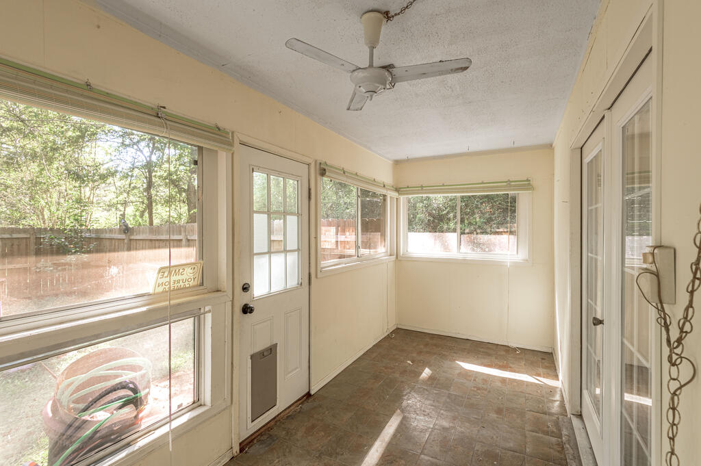 174 E Westwood Drive Property Photo 11
