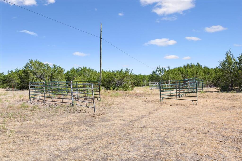 434 Cr 2410 Property Photo 10