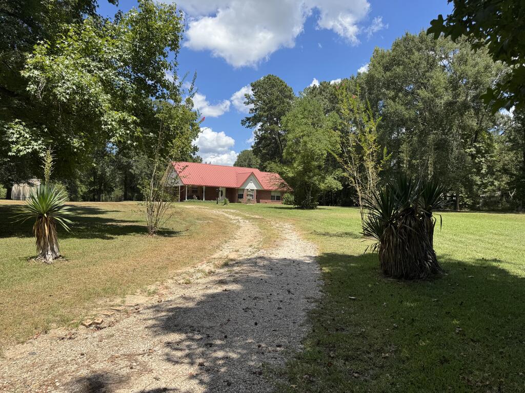 729 Morris Rd Property Photo 4