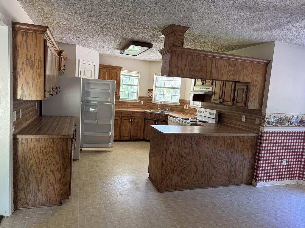 729 Morris Rd Property Photo 8