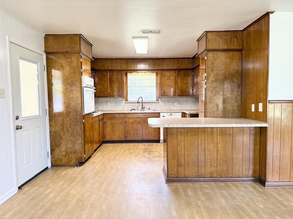 806 Fm 228 Property Photo 4