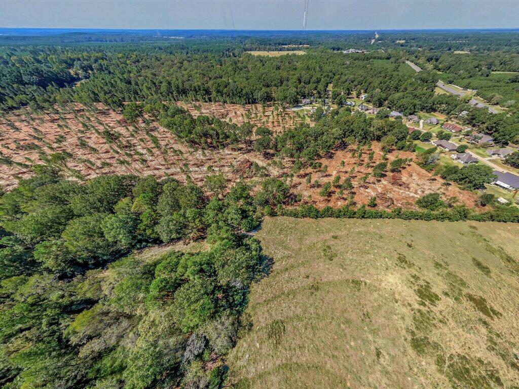 Pid 32475 Austin Lane Property Photo 8