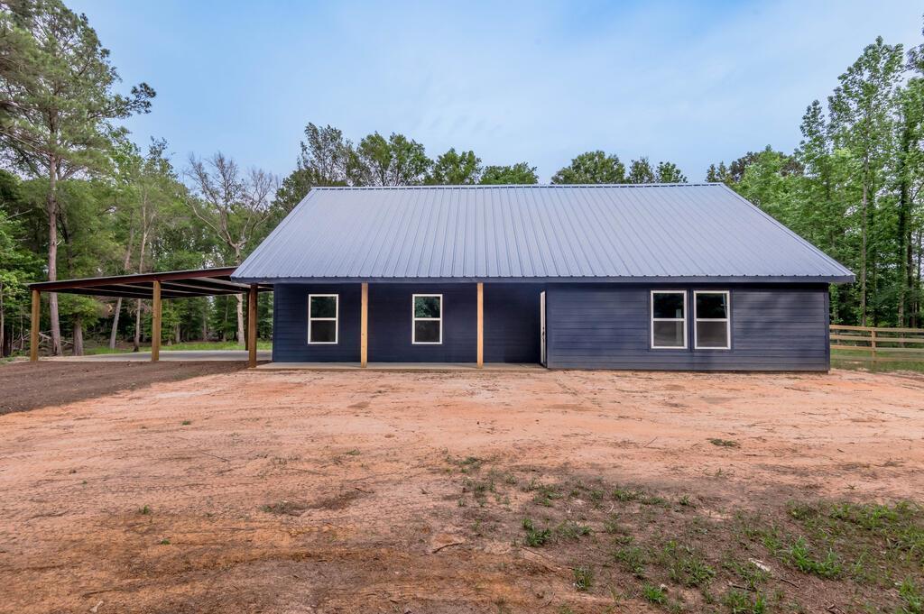 304 Fm 225 North Property Photo 1
