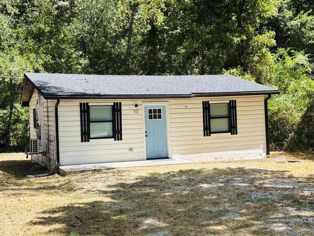 702 Maxwell Street Property Photo 2