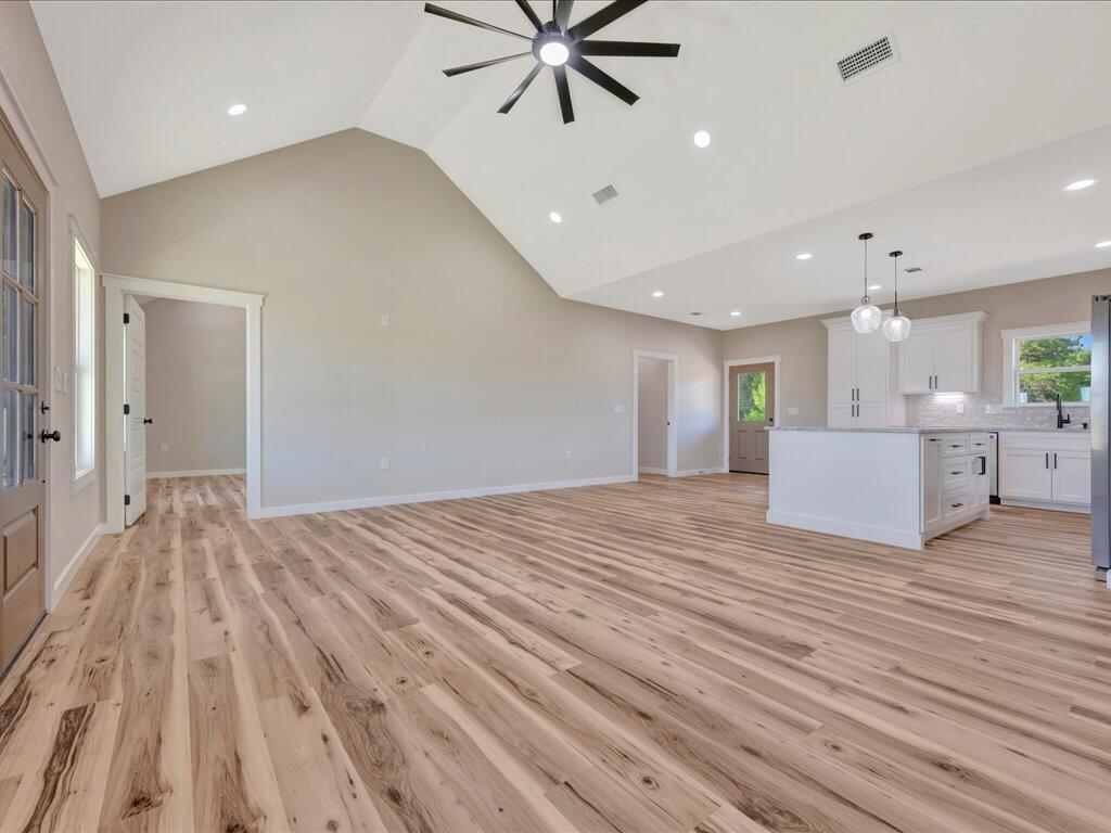 2942 Fm 325 Property Photo 4