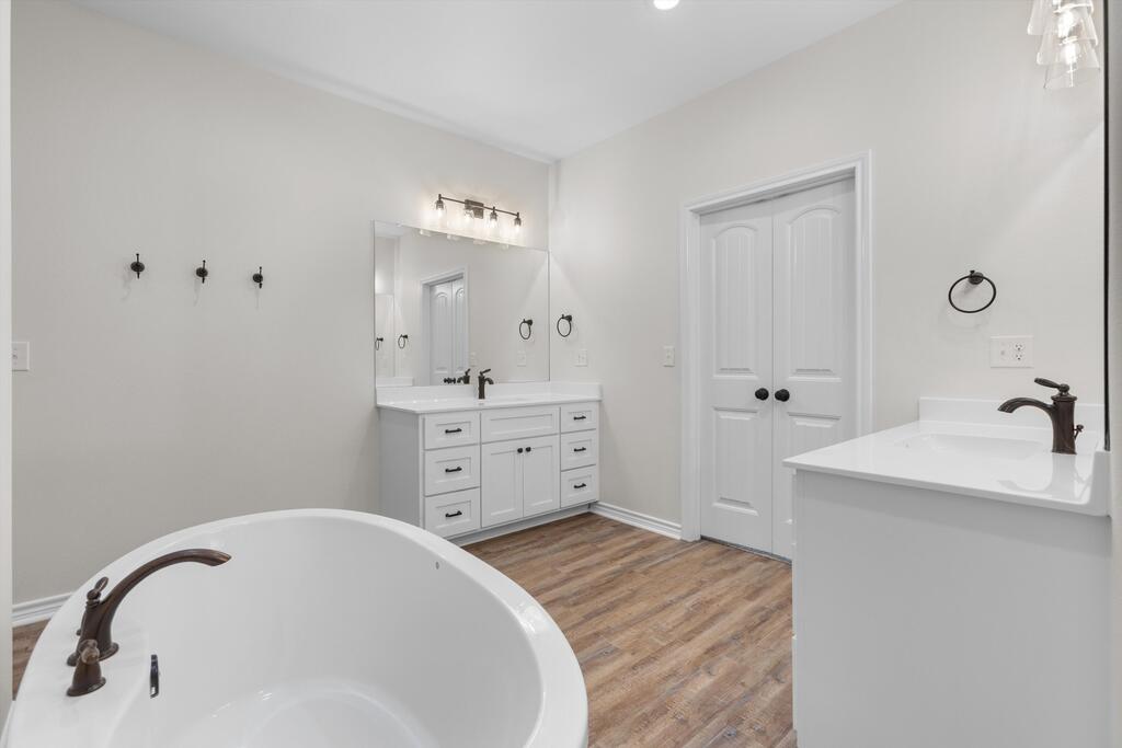321 Rustic Pines Drive Property Photo 14