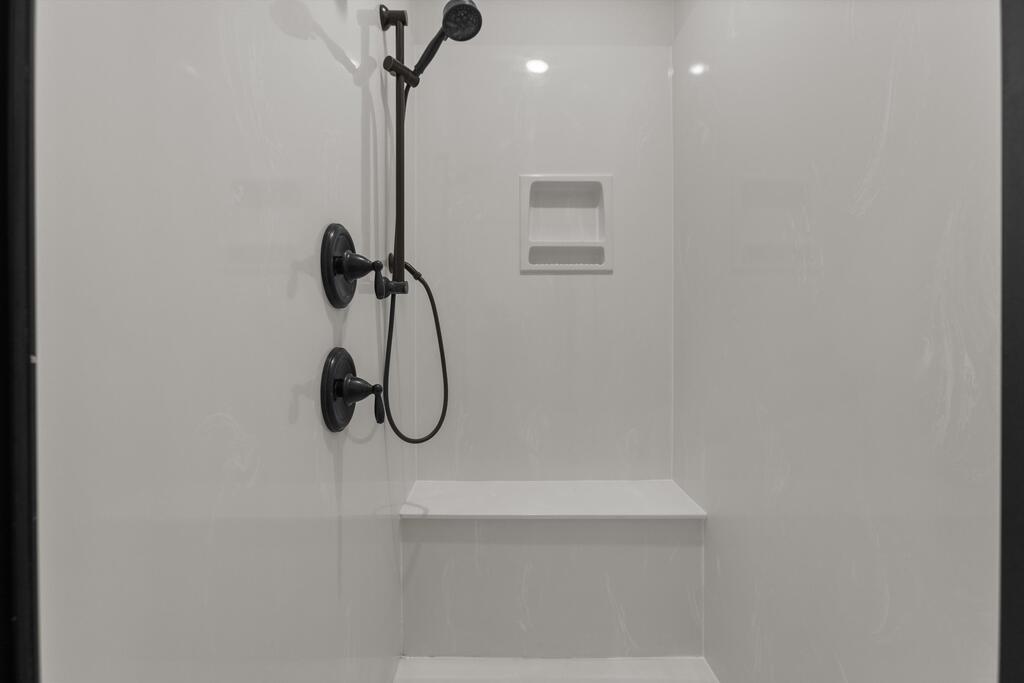 321 Rustic Pines Drive Property Photo 16