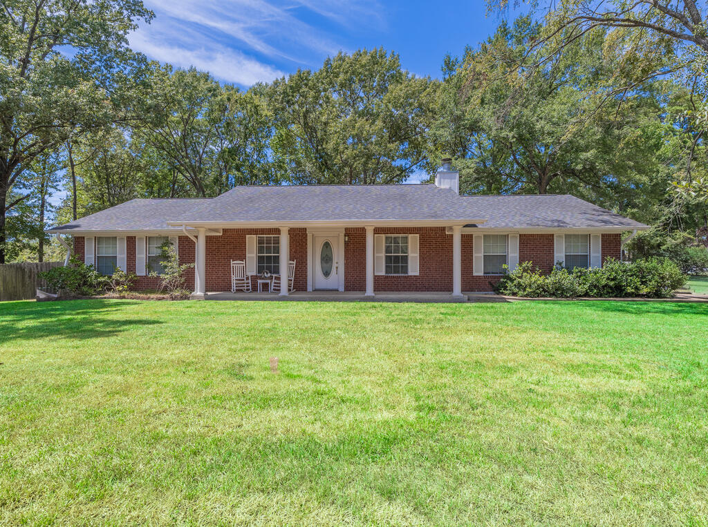 782 Fairview Drive Property Photo 1